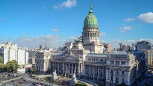 congreso-de-la-nacion-2017-.-el-congreso-argentino-cuesta-4-veces-mas-que-la-suma-de-la-monarquia-inglesa-y-espanola-.-elpaisdiario.ar_