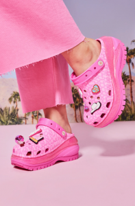 BARBIE-CROCS-5