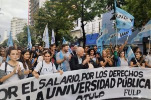 marcha-universitaria-828x548-1