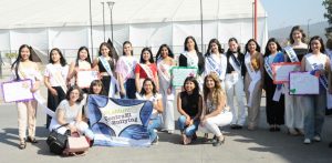 campana-contra-el-bullying-con-reinas7-1024x501