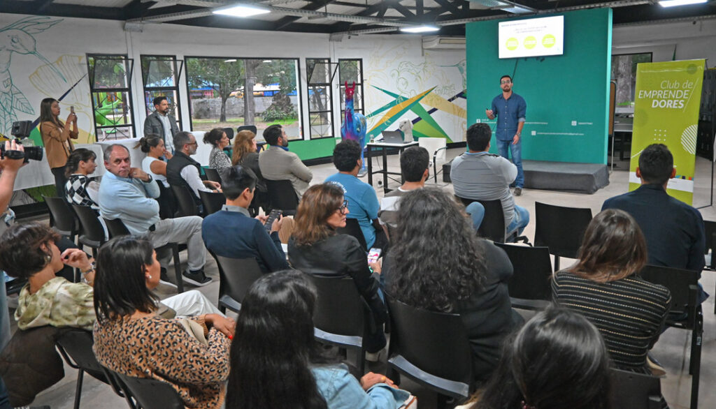 EMPRENDEDORES