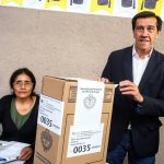El Gobernador Carlos Sadir, emitió su voto