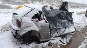 asi-quedo-el-auto-en-el-que-viajaban-las-cuatro-mujeres-foto-catriel-25-noticias-ZLYZWQ4L5NH4BK3X5U5AXWXKLU