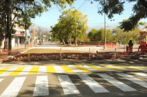 hipolito-yrigoyen-de-la-obra-de-repavimentacion-53712717655707559350-1024x680