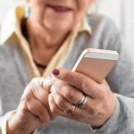 Charlas preventivas sobre ciberestafas dirigidas a adultos mayores
